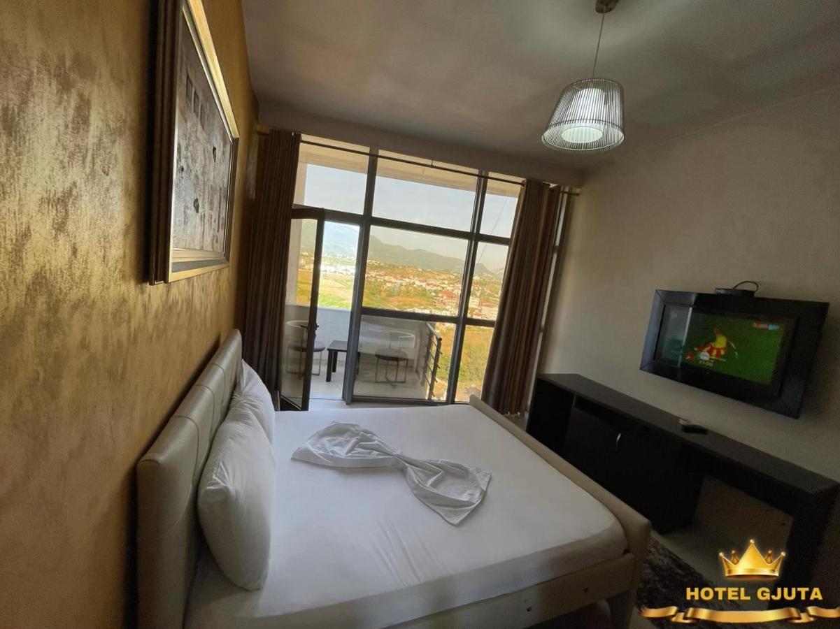 Hotel Gjuta Tirana Extérieur photo