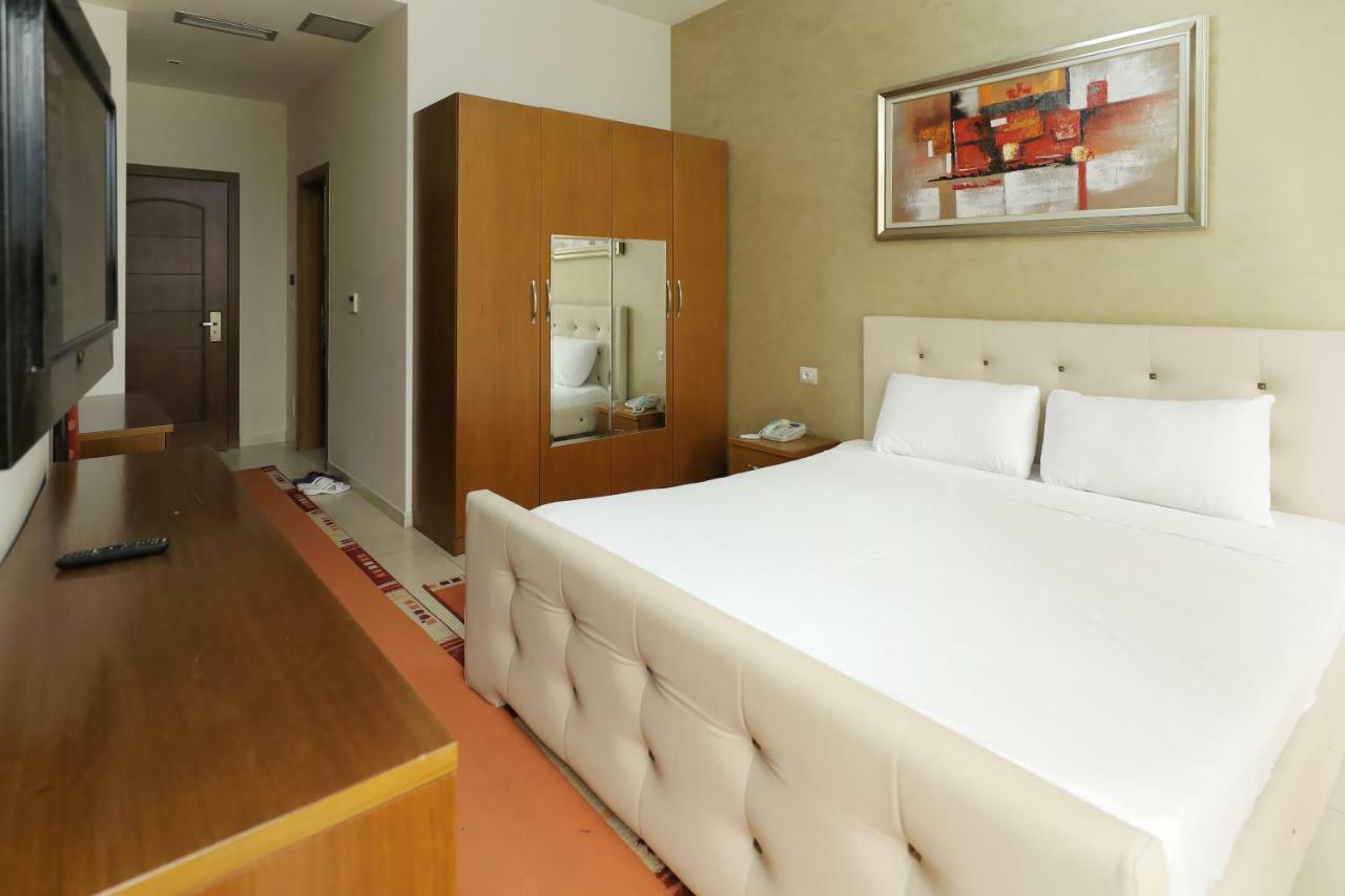 Hotel Gjuta Tirana Extérieur photo