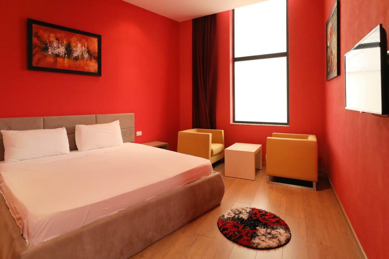Hotel Gjuta Tirana Extérieur photo